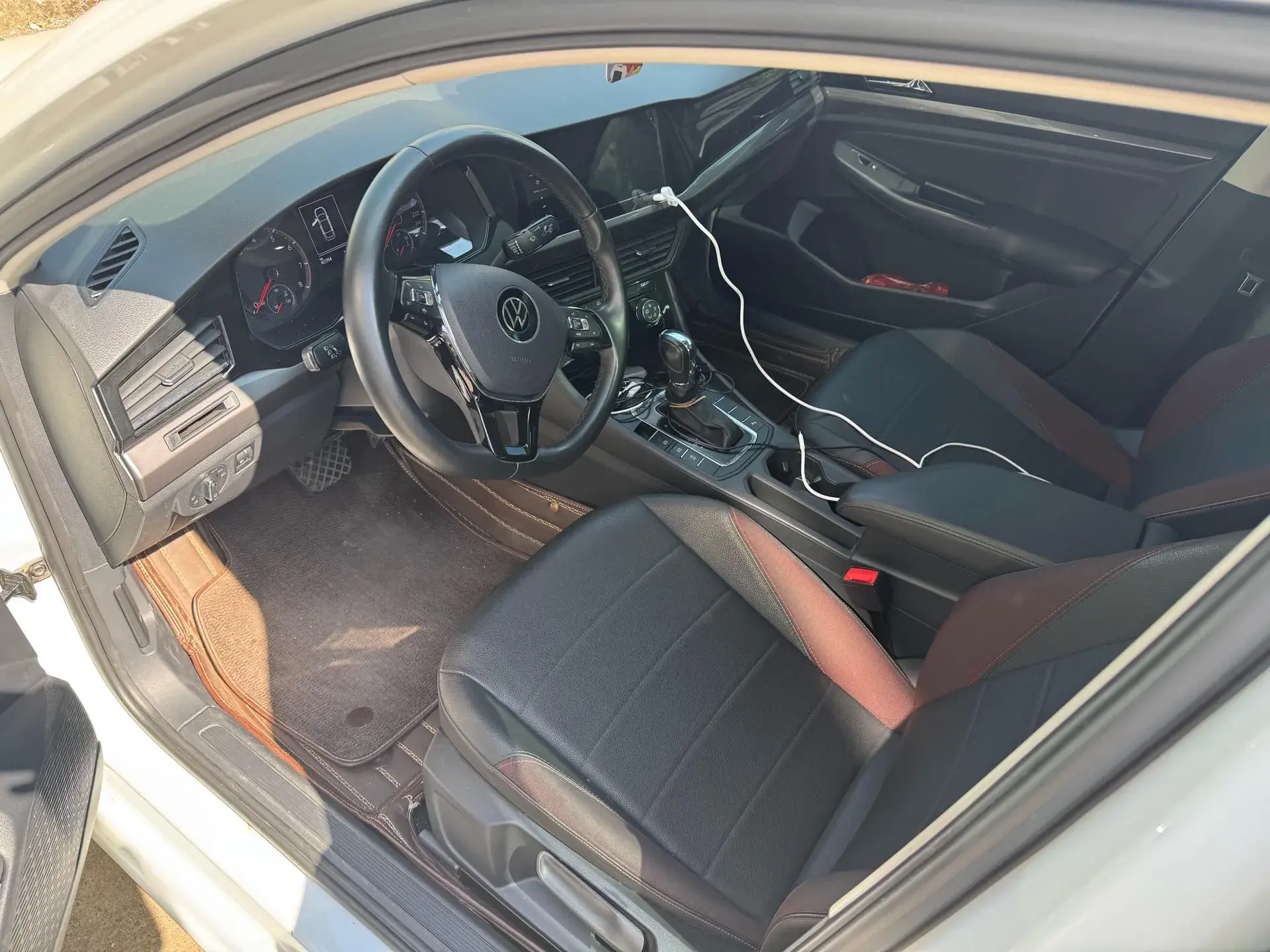 2021 VOLKSWAGEN BORA thumbnail 4