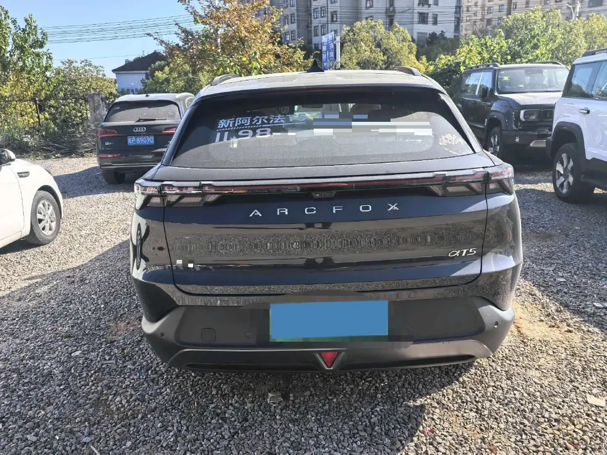 2024 ARCFOX αT5 BEV 79.2KWH,autocango,china used car exporter,china ev exporter,chinese used car exporter,chinese used ev exporter