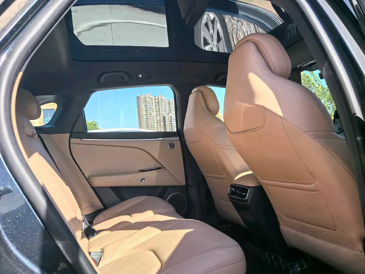 2024 ARCFOX αT5 BEV 79.2KWH,autocango,china used car exporter,china ev exporter,chinese used car exporter,chinese used ev exporter