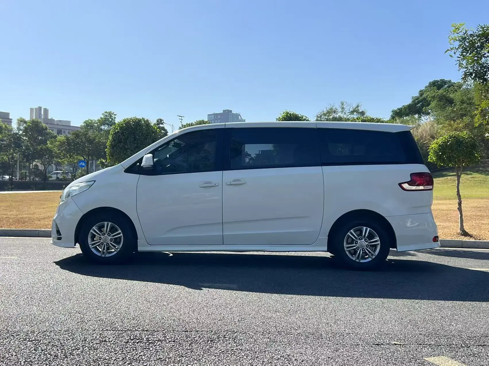 2021 MAXUS G10 thumbnail 3