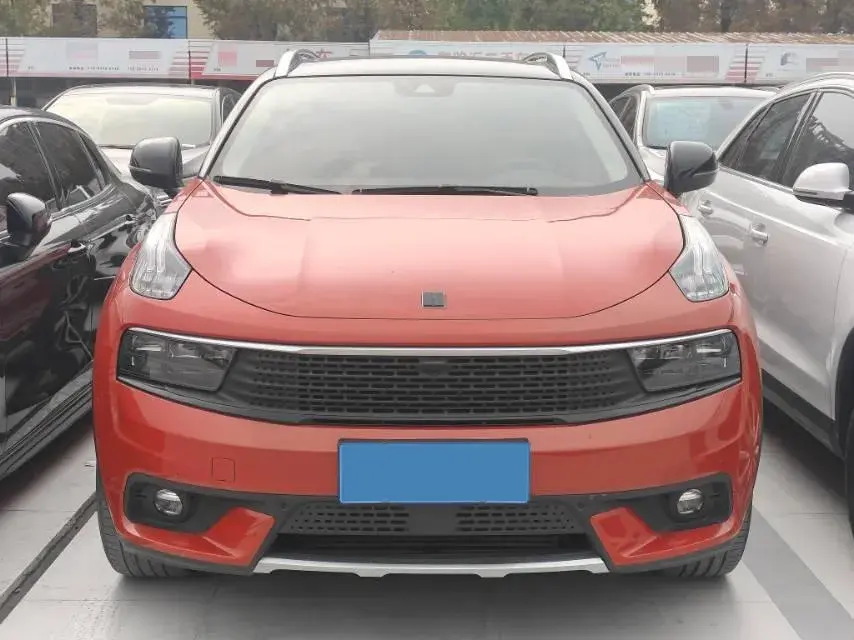 2017 LYNK&CO 01 thumbnail 2