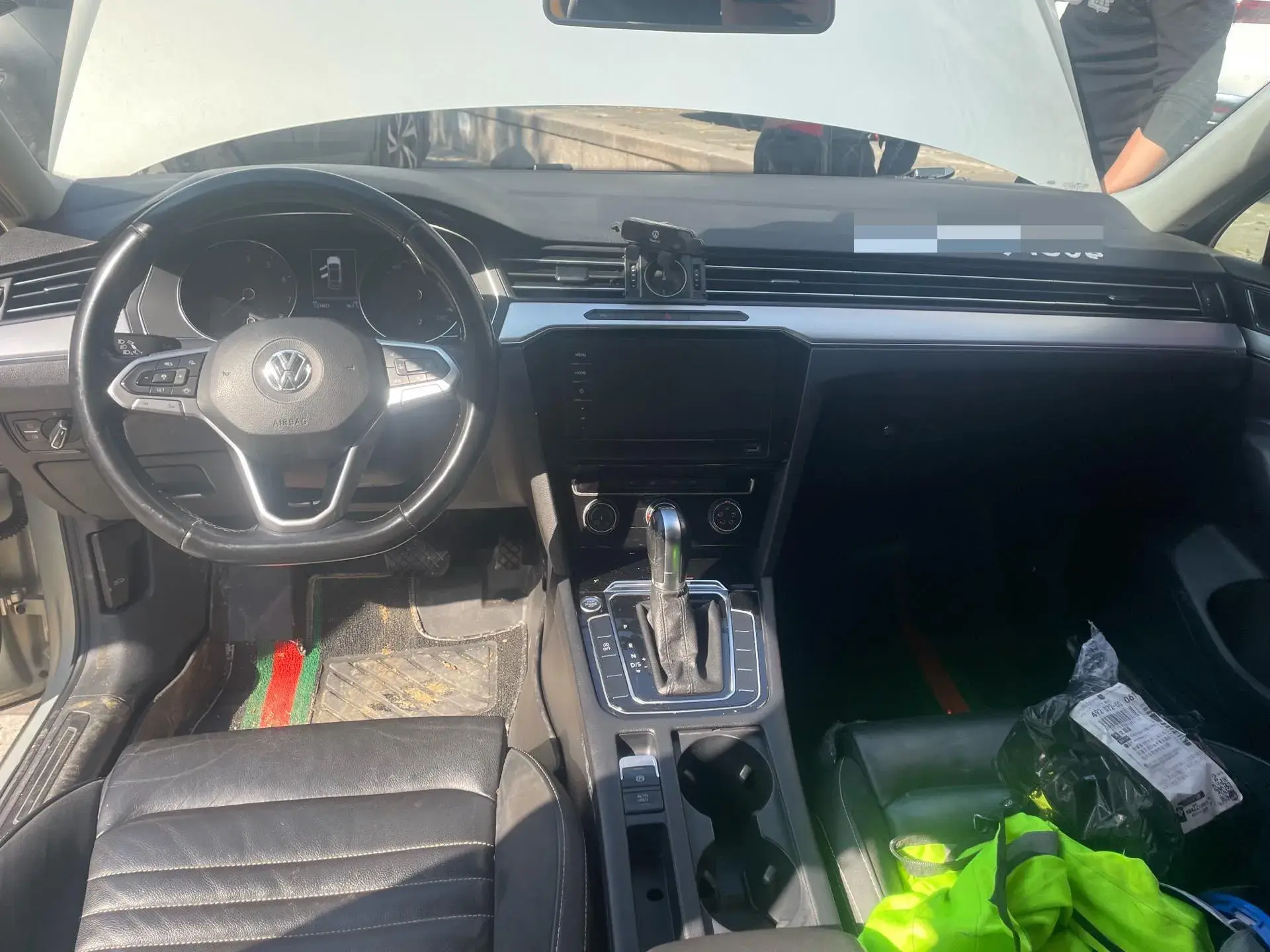 2020 VOLKSWAGEN MAGOTAN thumbnail 3