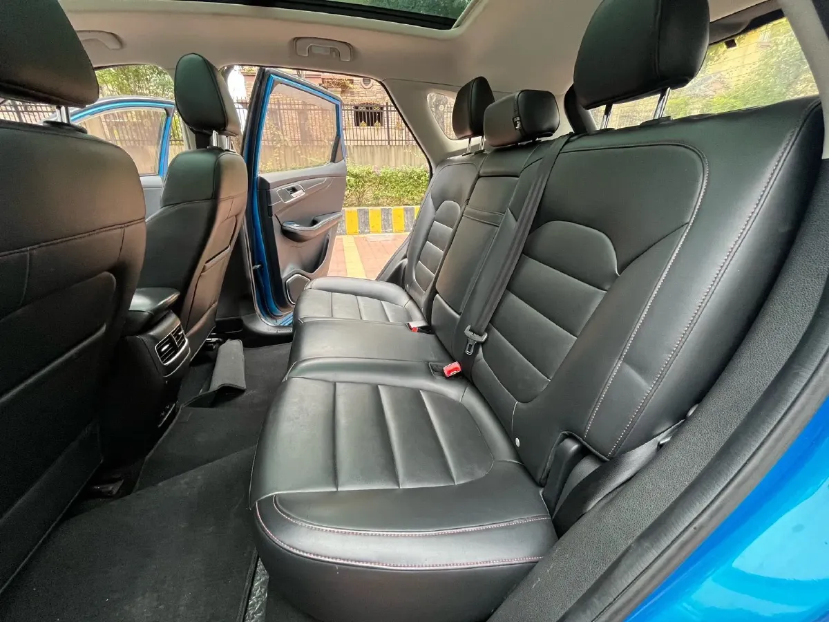 2018 MG HS 1.5T 169HP L4 7DCT,autocango,china used car exporter,china ev exporter,chinese used car exporter,chinese used ev exporter