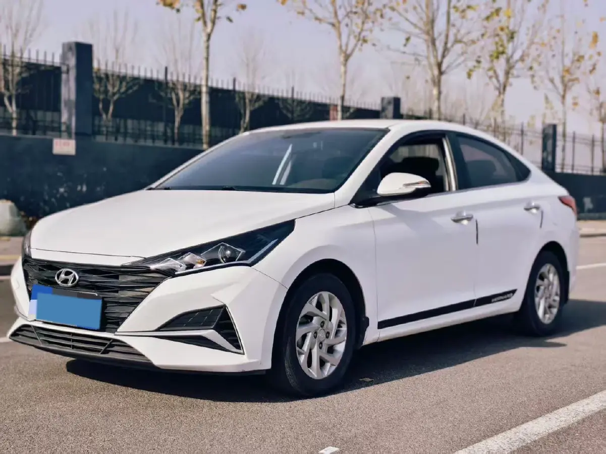 2020 Hyundai Verna 1.4L 100HP L4 CVT