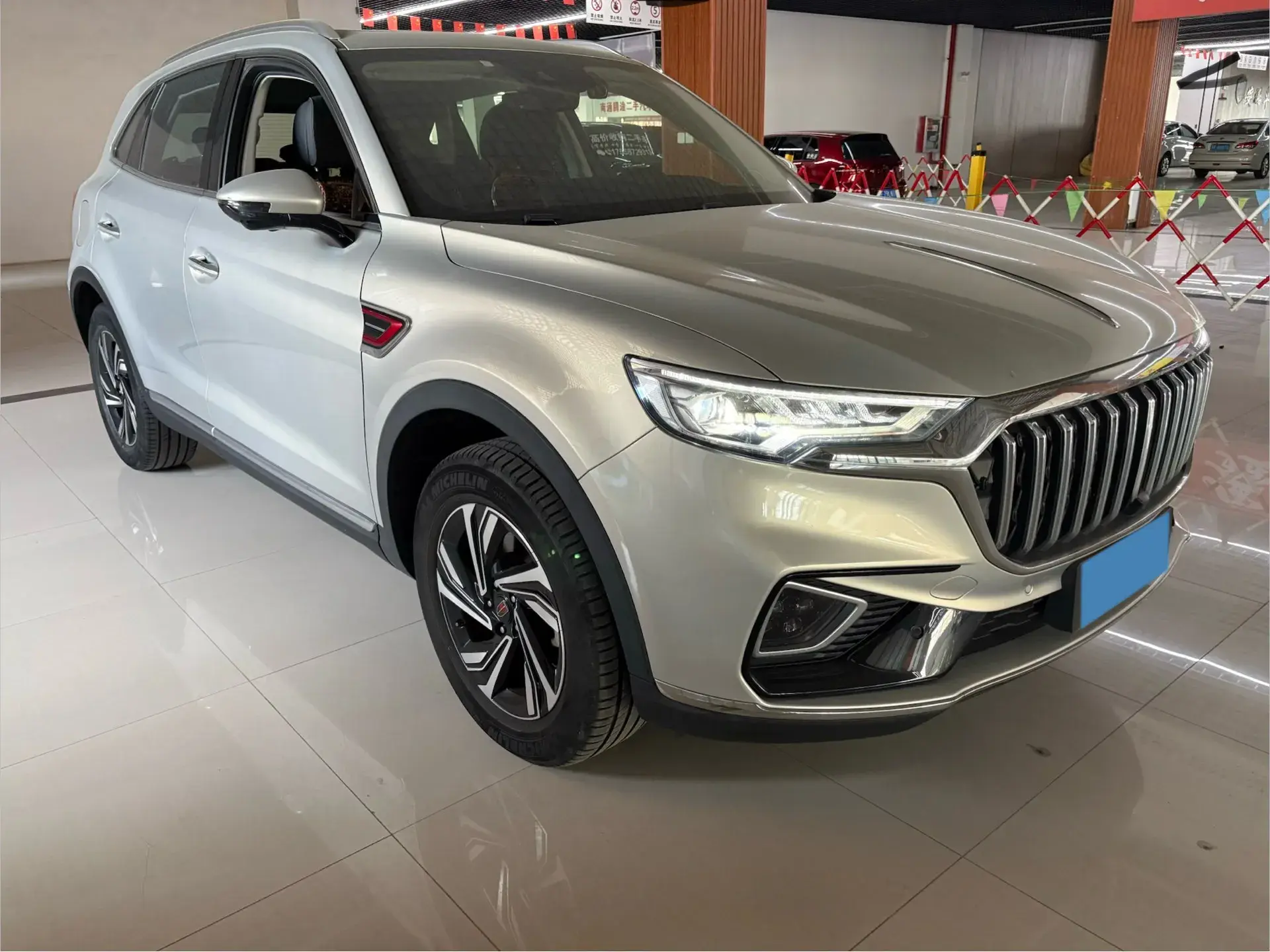 2019 HONGQI HS5 thumbnail 3