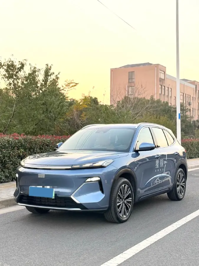 2025 Geely Galaxy L6 1.5L 112HP L4 1DHT PHEV 19.09KWH