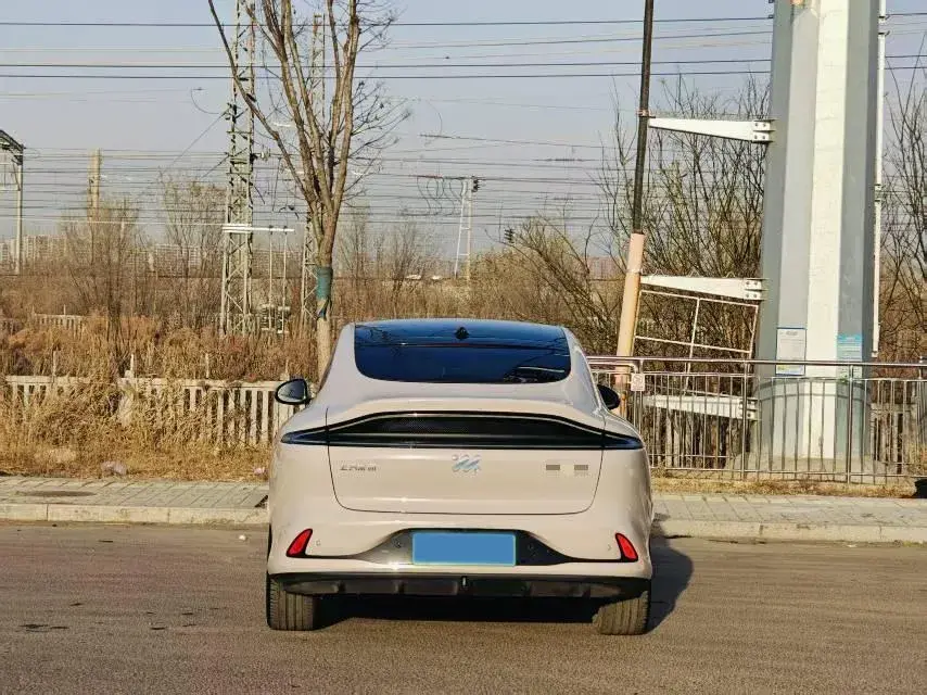 2023 IM LS6 thumbnail 3