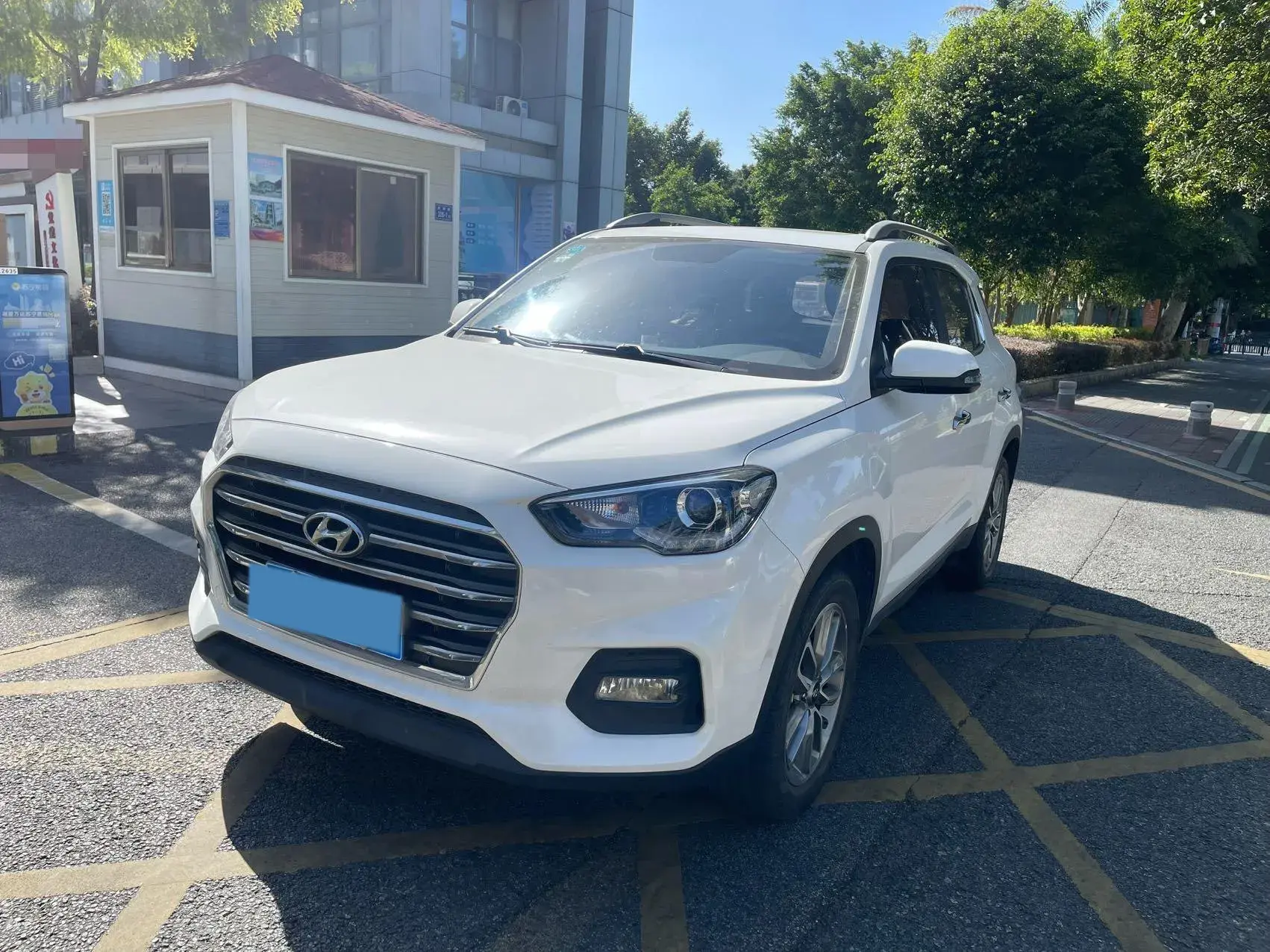 2019 HYUNDAI IX35 view 1
