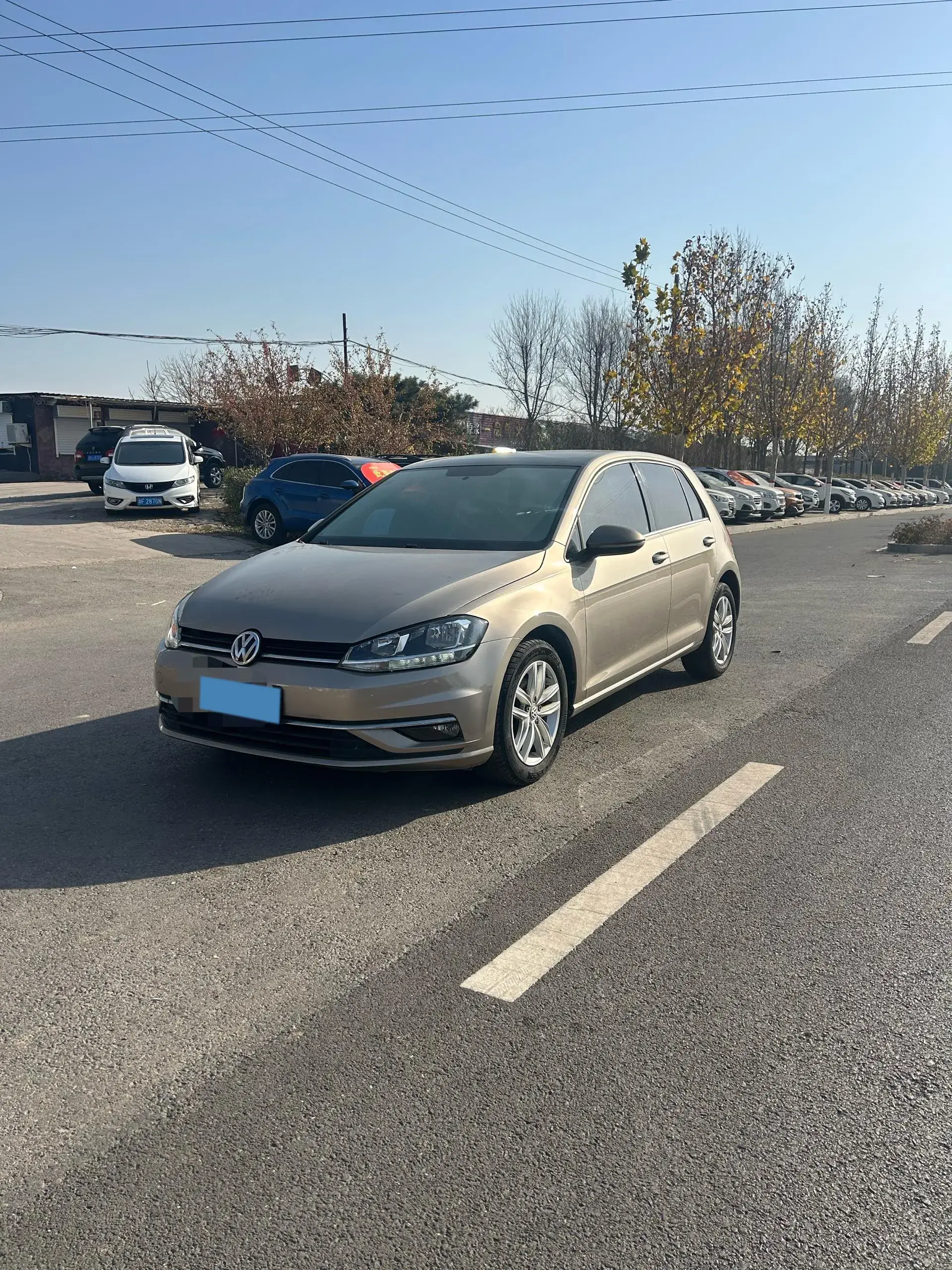 2018 VOLKSWAGEN GOLF view 1