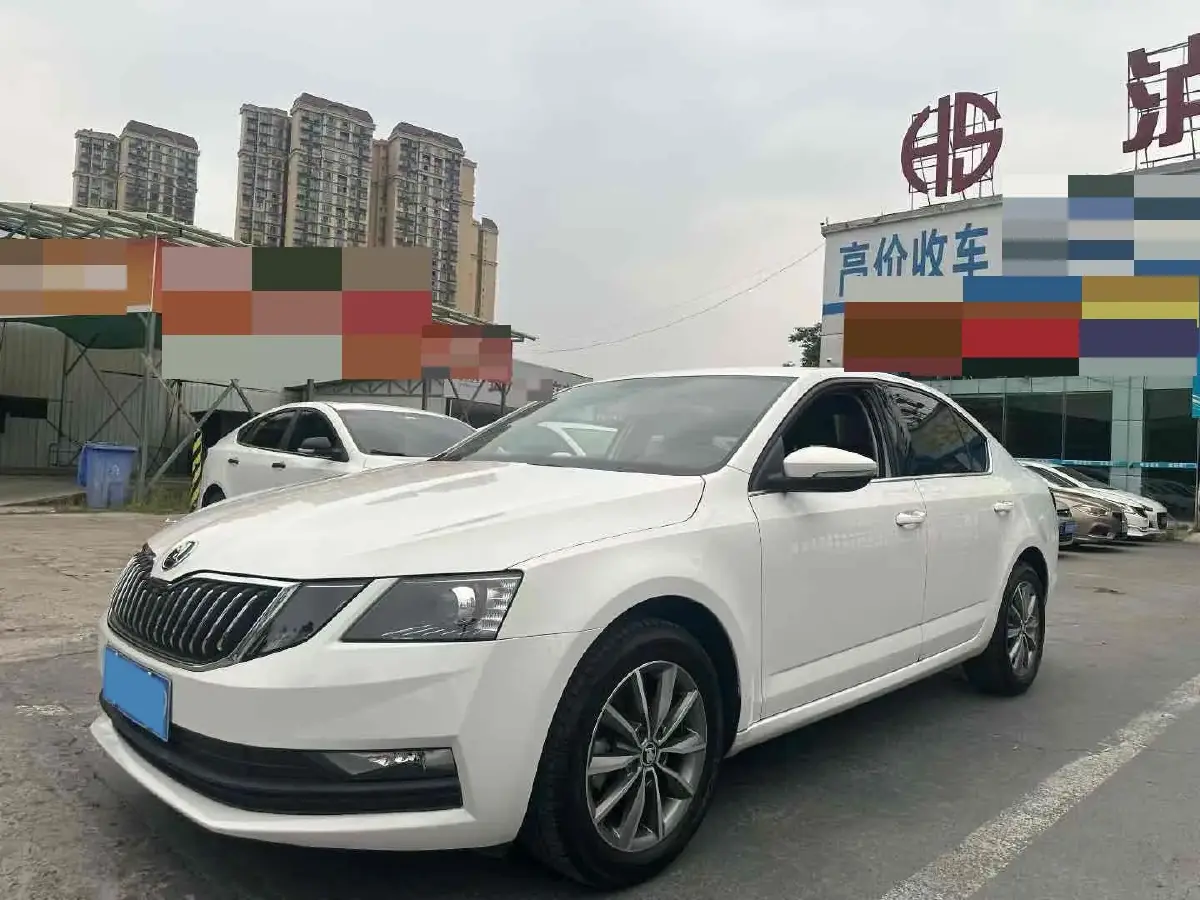 2022 Skoda Octavia 1.5L 113HP L4 5MT