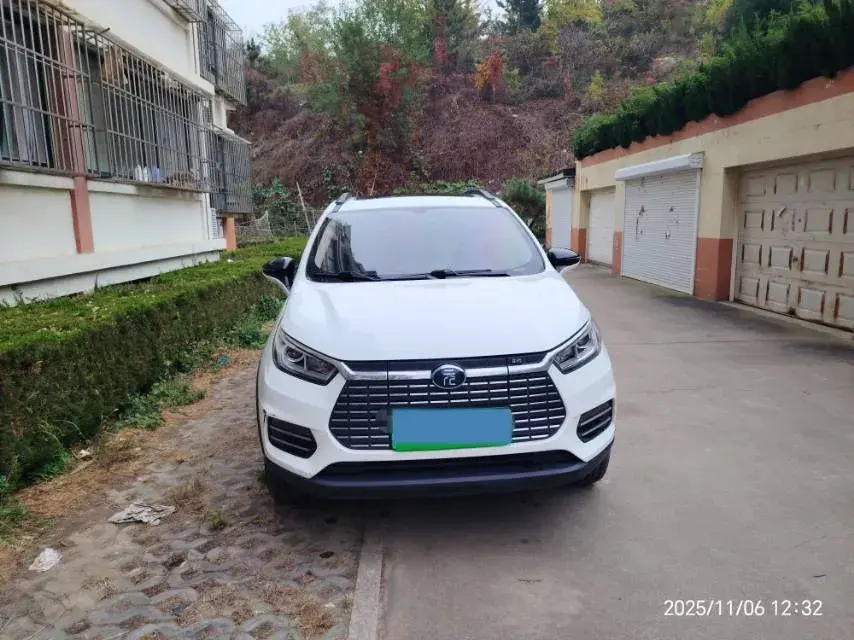 2018 BYD YUAN thumbnail 2