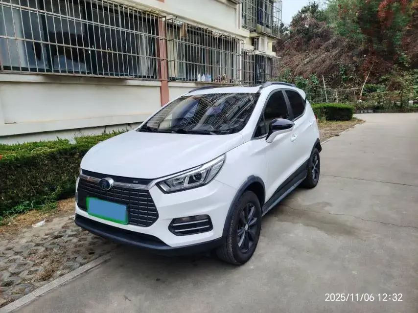 2018 BYD YUAN view 1