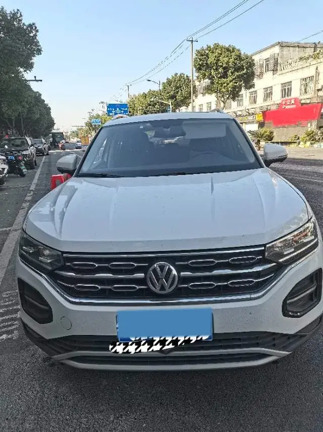 2021 VOLKSWAGEN TAYRON thumbnail 2