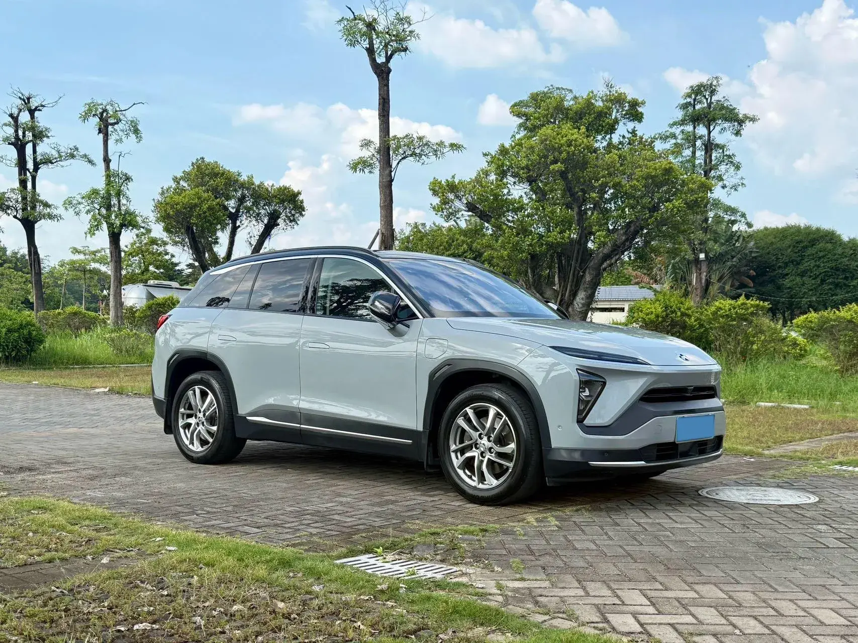 2019 NIO ES6 thumbnail 3