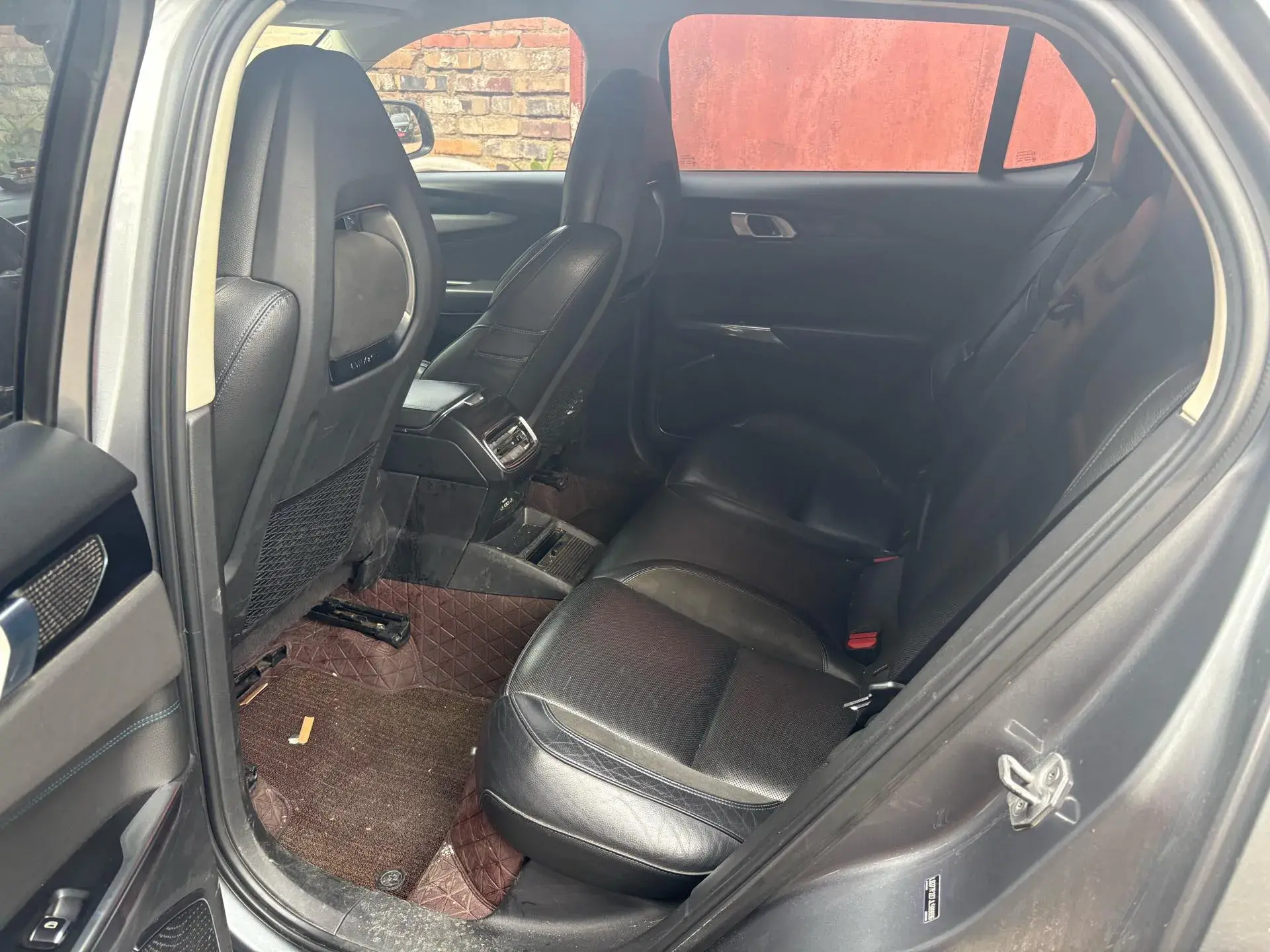 2018 LYNK&CO 01 thumbnail 4