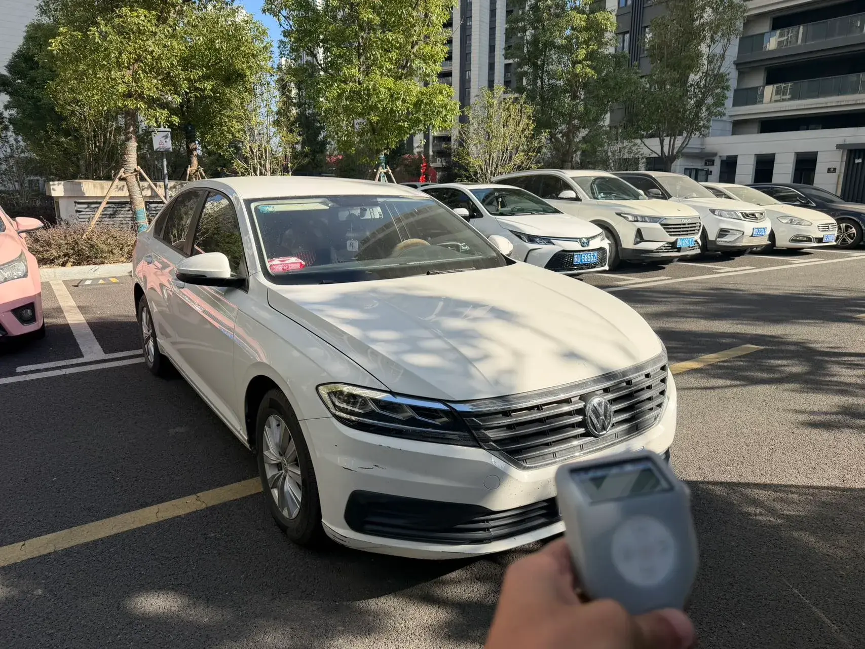 2019 VOLKSWAGEN LAVIDA thumbnail 3
