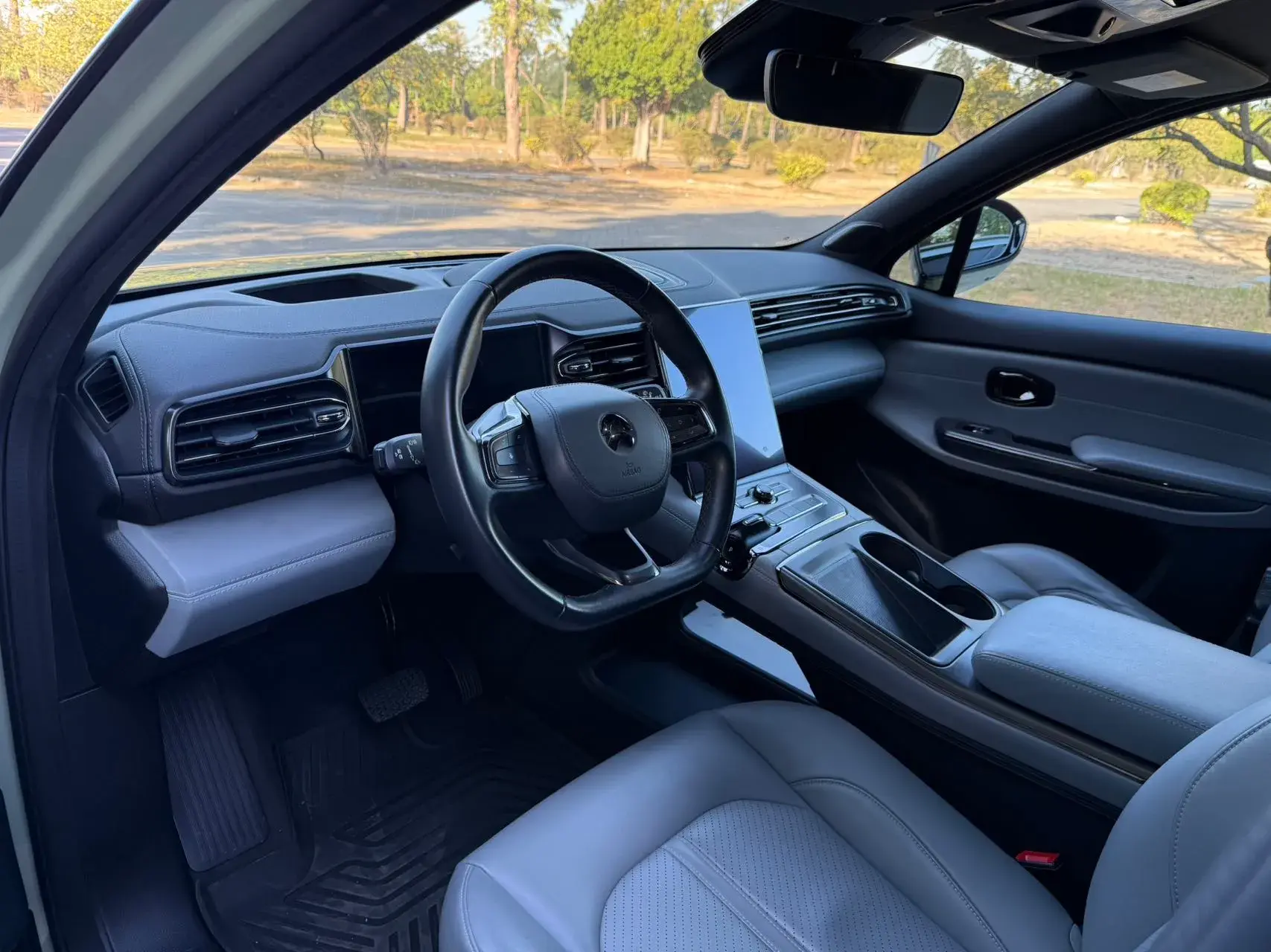 2020 NIO ES6 thumbnail 3