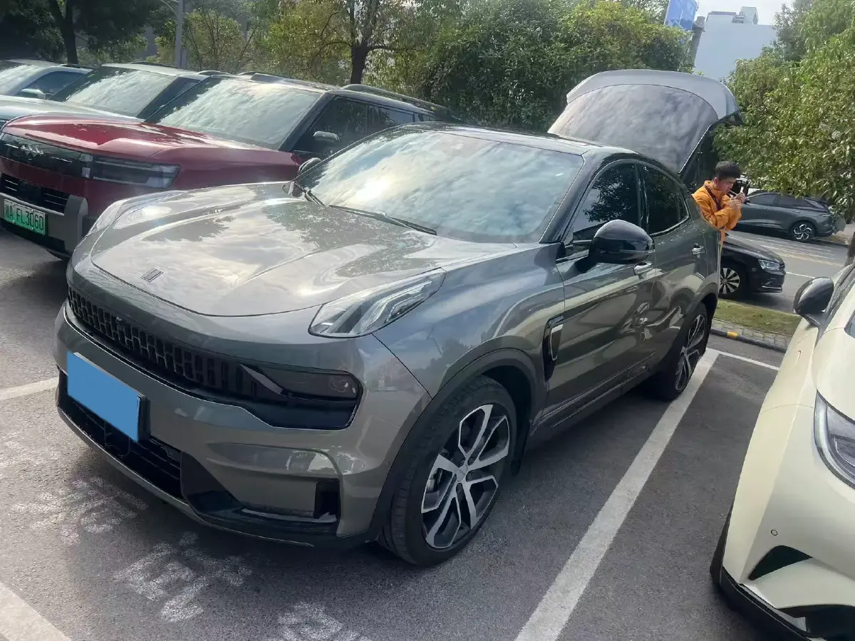 2020 LYNK&CO 05 2.0T 254HP L4 8AT