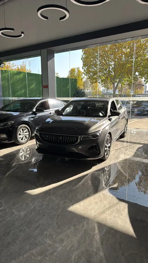 2022 Geely Emgrand L 1.4T 141HP L4 CVT