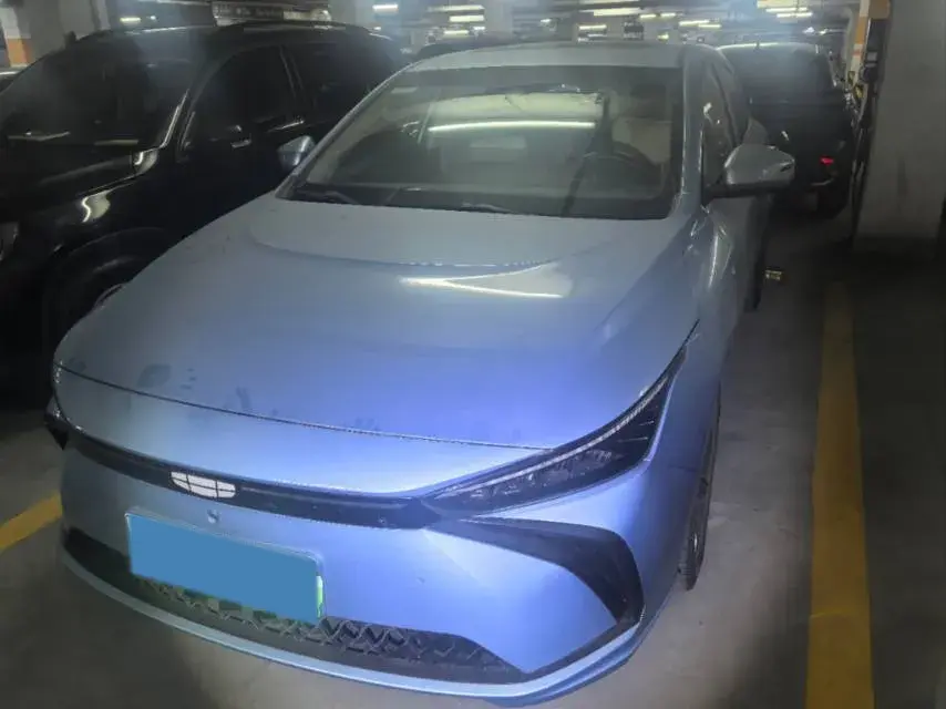 2022 Geometry G6 BEV 70KWH