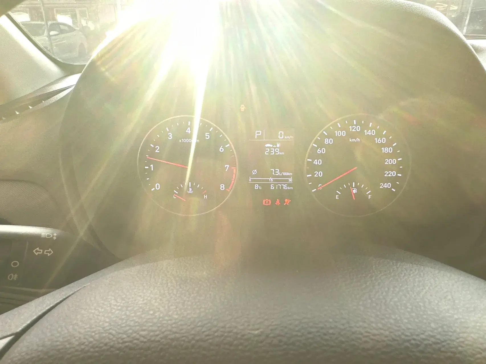 2017 HYUNDAI CELESTA thumbnail 4