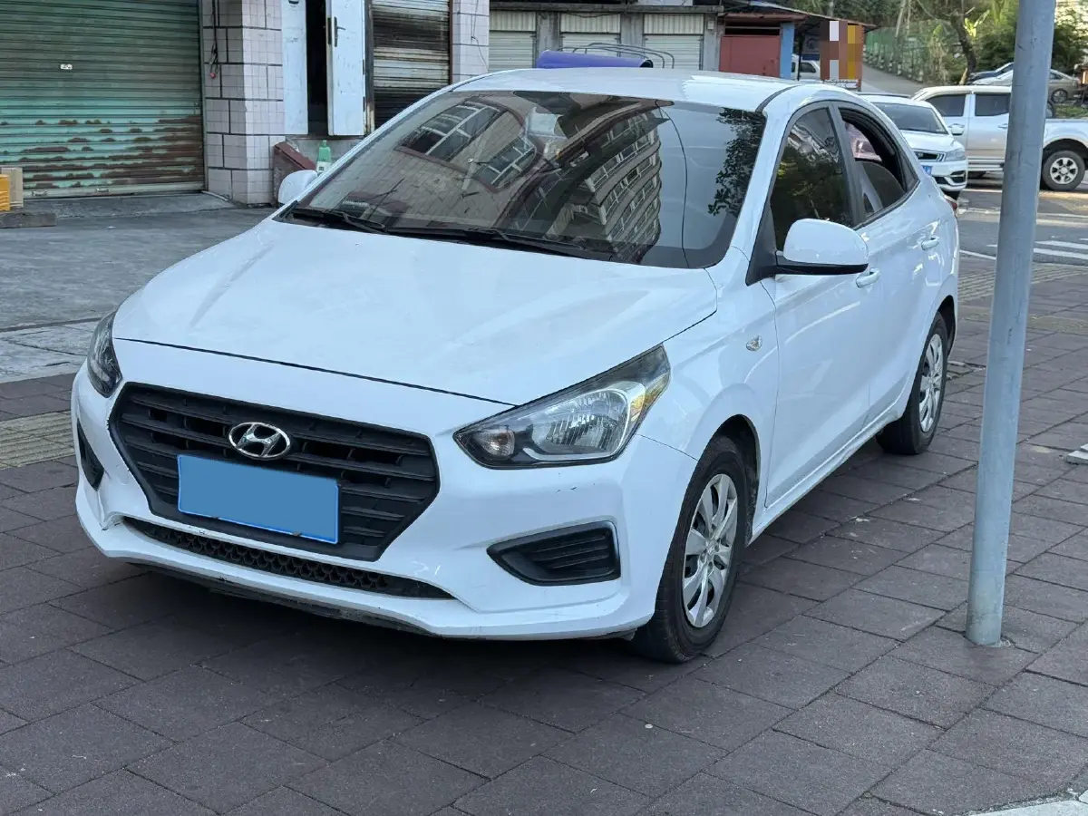 2020 Hyundai Reina 1.4L 95HP L4 5MT