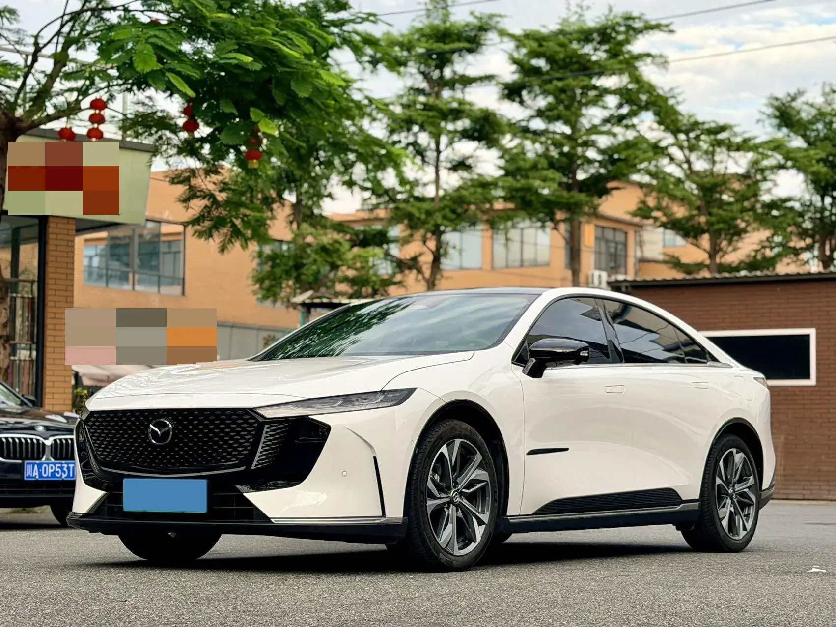 2024 MAZDA EZ-6 view 1