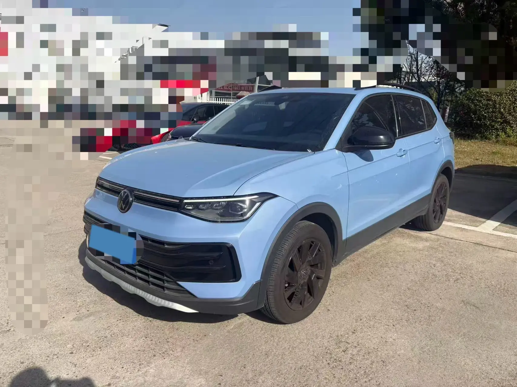 2025 VOLKSWAGEN THARU view 1