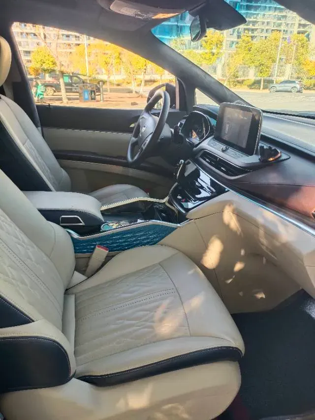 2021 Buick GL8 2.0T 237HP L4 9AT,autocango,china used car exporter,china ev exporter,chinese used car exporter,chinese used ev exporter