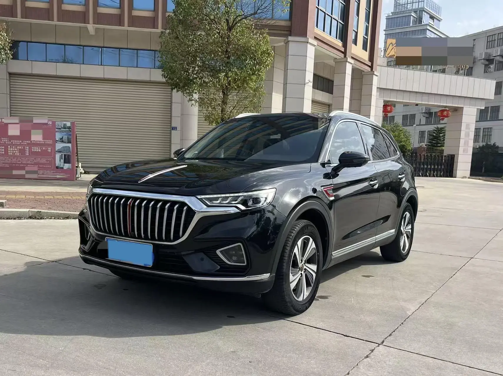 2019 HONGQI HS5 view 1
