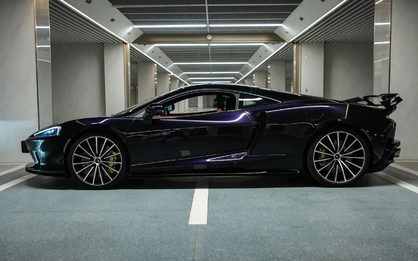 2022 McLaren GT 4.0T 620HP V8 7DCT,autocango,china used car exporter,china ev exporter,chinese used car exporter,chinese used ev exporter