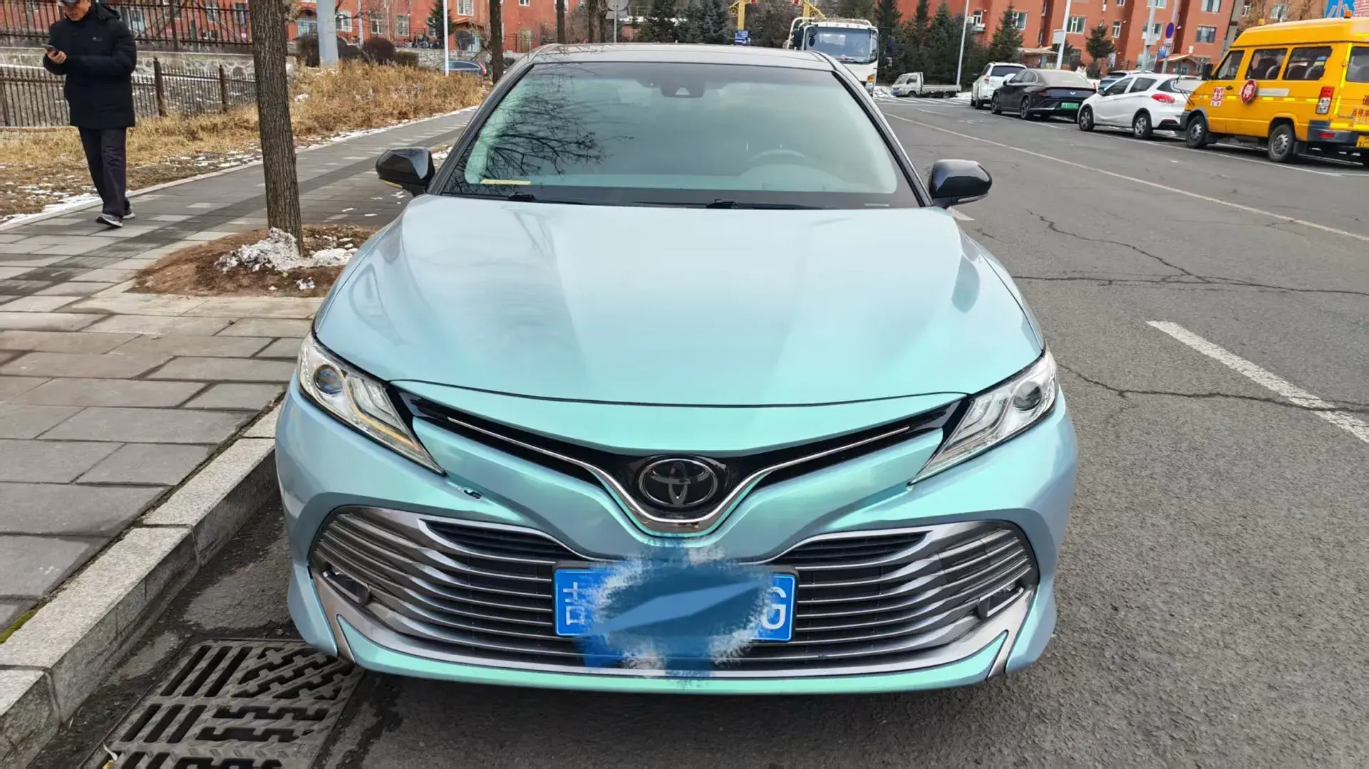 2019 TOYOTA CAMRY thumbnail 2