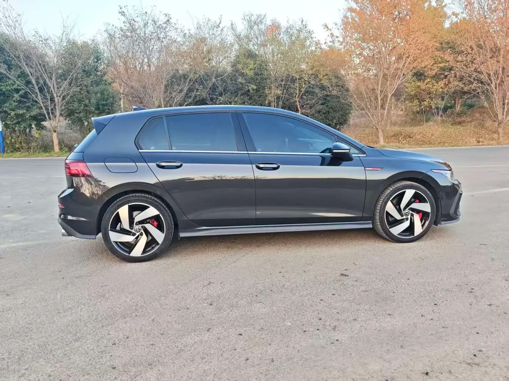 2021 VOLKSWAGEN GOLFGTI thumbnail 4