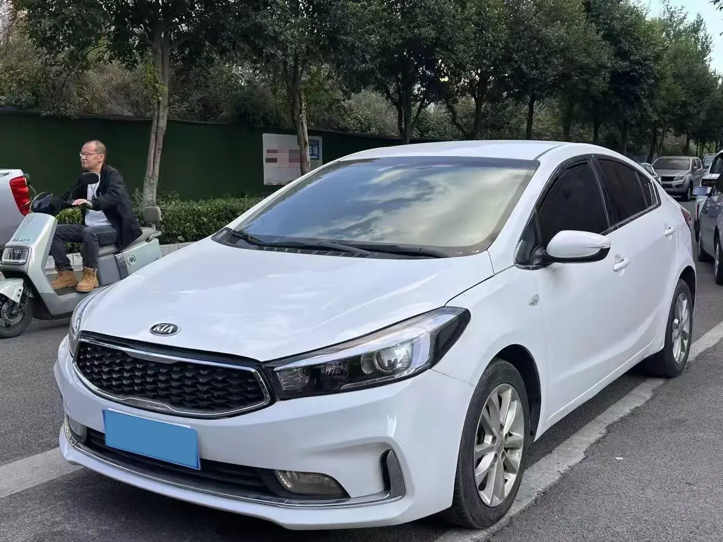 2016 KIA K3 view 1