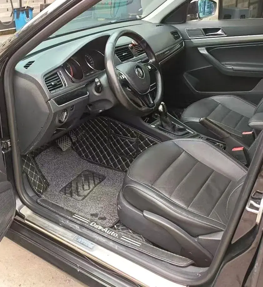 2017 VOLKSWAGEN LAVIDA thumbnail 4