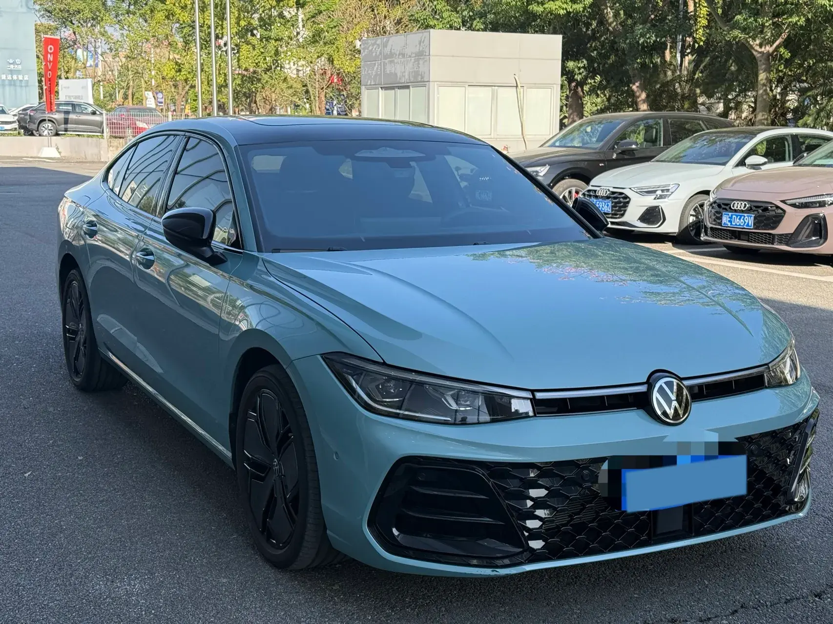 2025 VOLKSWAGEN PASSAT thumbnail 3