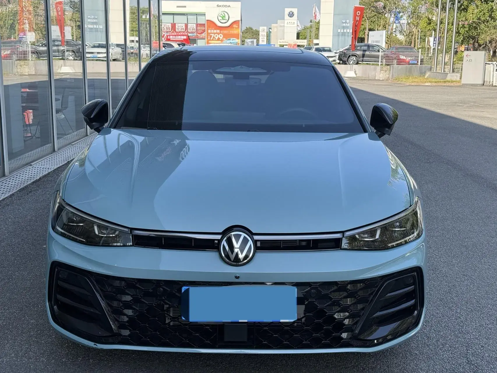 2025 VOLKSWAGEN PASSAT thumbnail 2