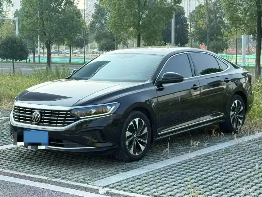 2022 Volkswagen Passat 1.4T 150HP L4 7DCT