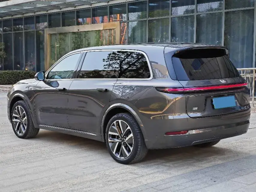 2022 LI L9 thumbnail 3