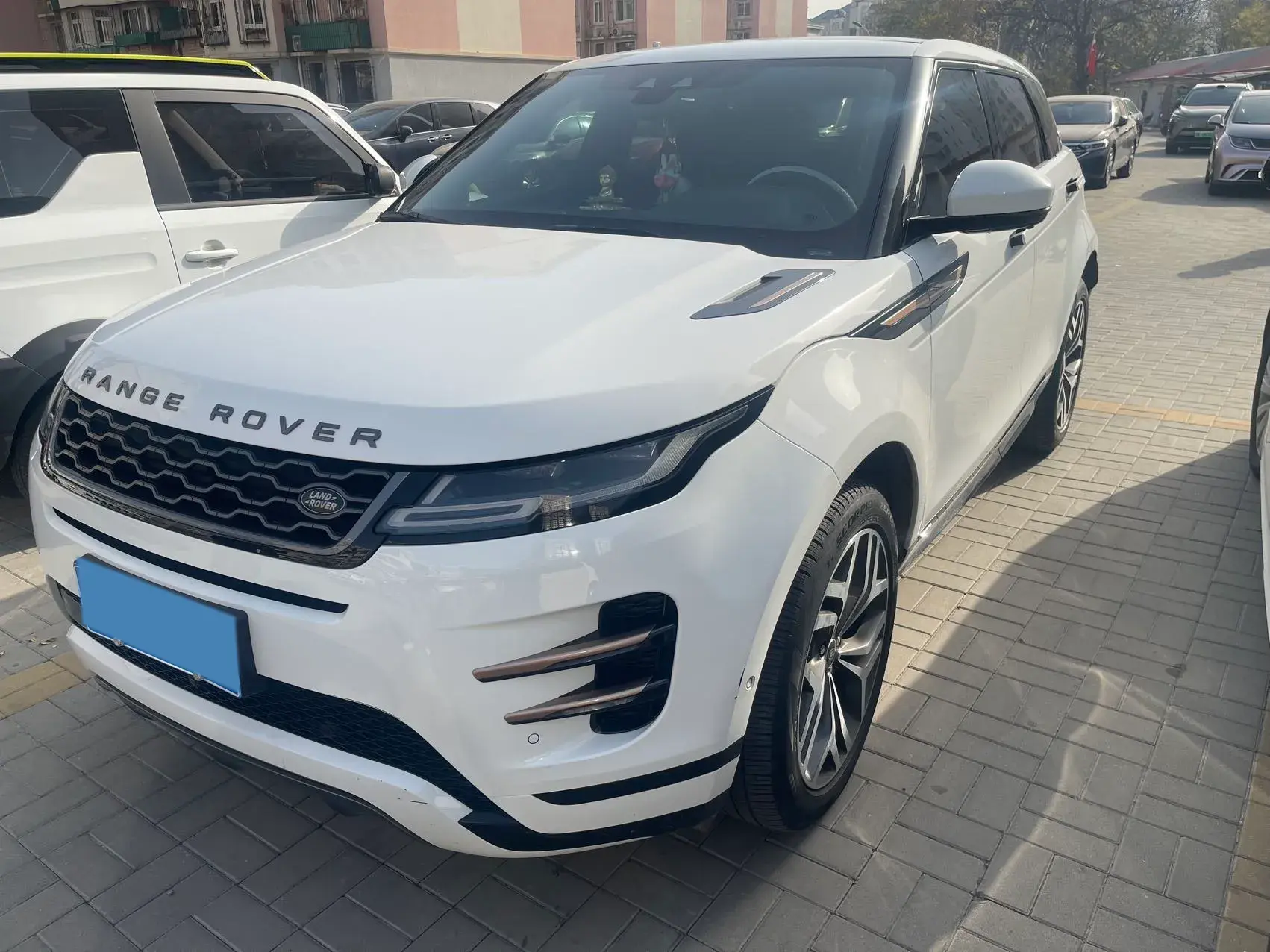 2020 LAND ROVER view 1