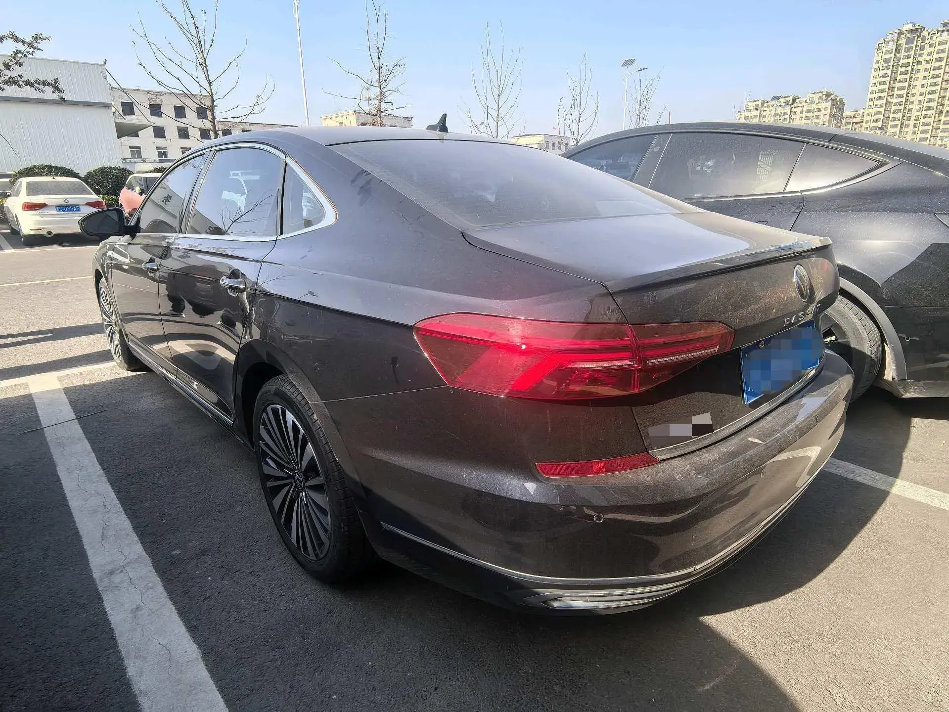 2020 VOLKSWAGEN PASSAT thumbnail 3