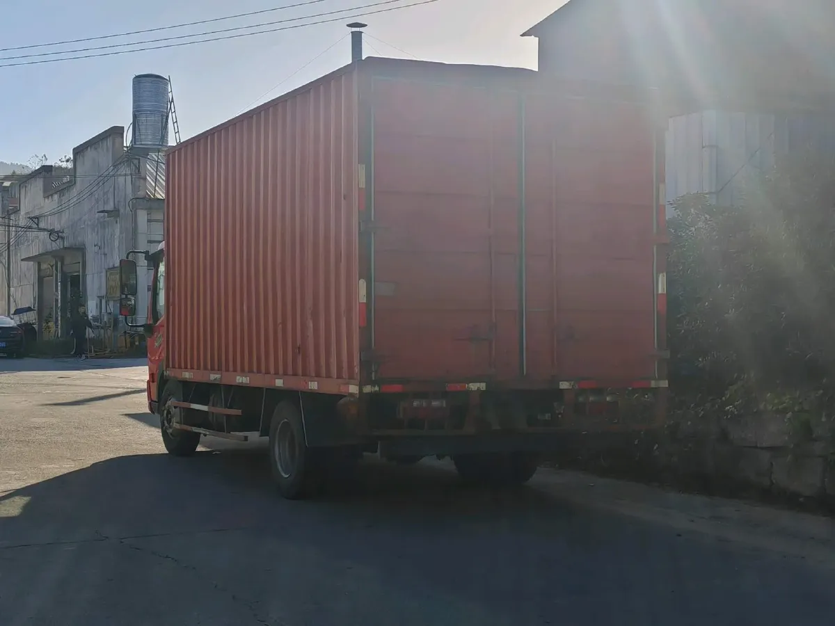 2014 Soueast Delica 2.0L 122HP L4 5MT,autocango,china used car exporter,china ev exporter,chinese used car exporter,chinese used ev exporter