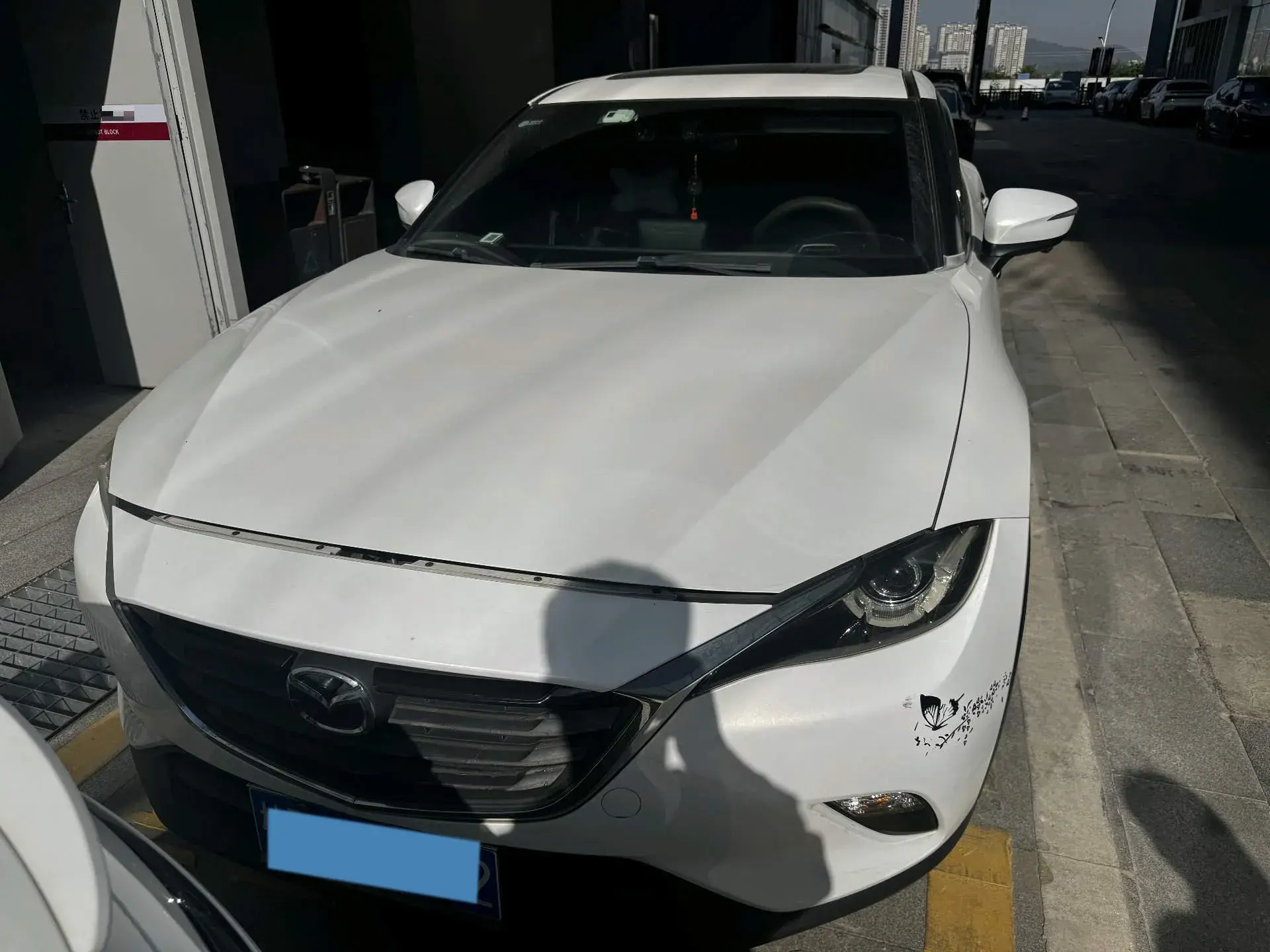 2018 MAZDA CX-4 thumbnail 2