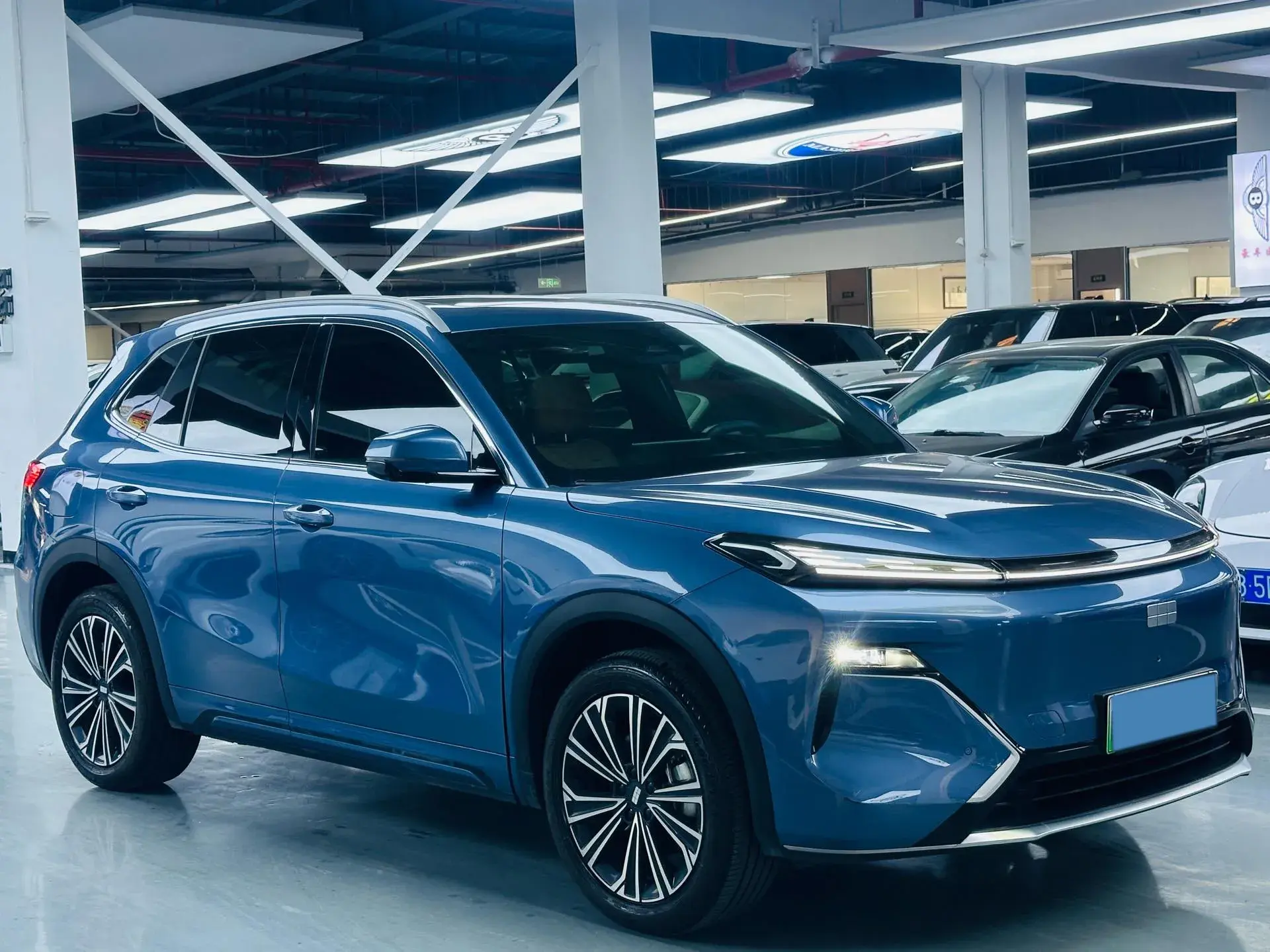 2025 GEELY GALAXY thumbnail 3