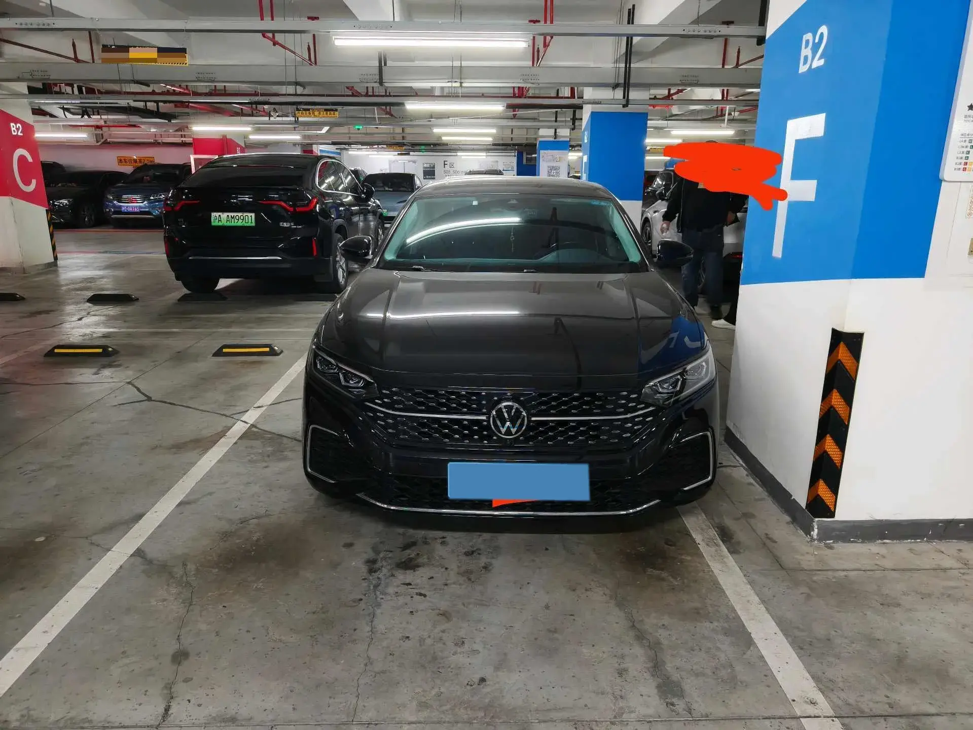 2023 VOLKSWAGEN PASSAT thumbnail 2