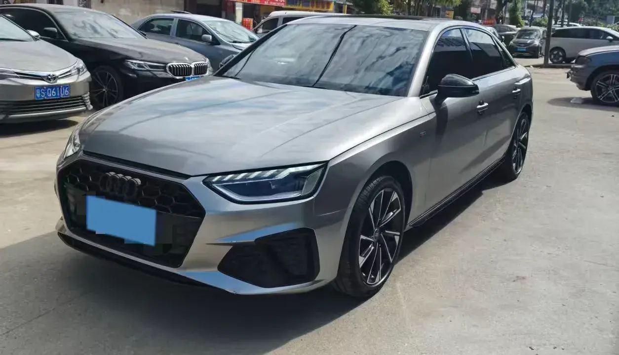 2023 Audi A4L 2.0T 190HP L4 7DCT