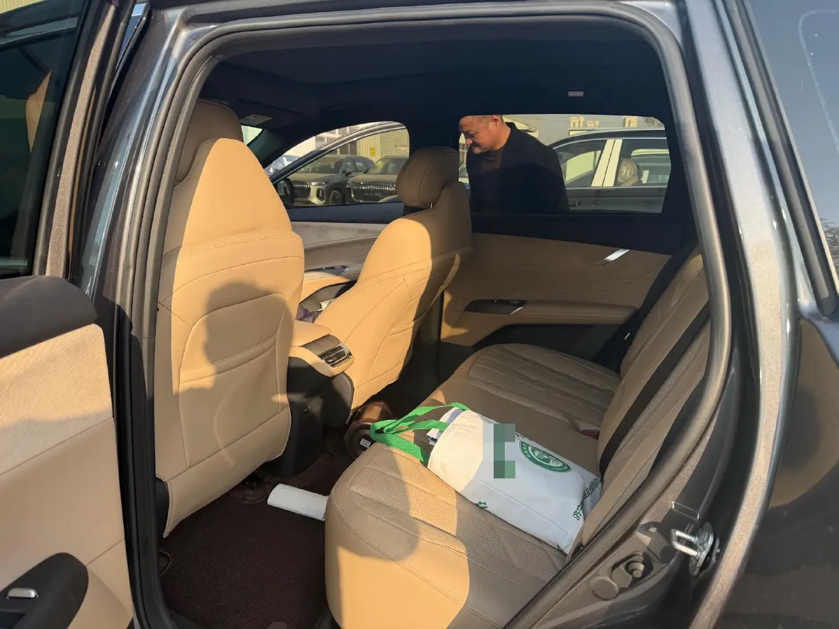 2025 ChangAn CS75 Plus 1.5T 192HP L4 8AT,autocango,china used car exporter,china ev exporter,chinese used car exporter,chinese used ev exporter