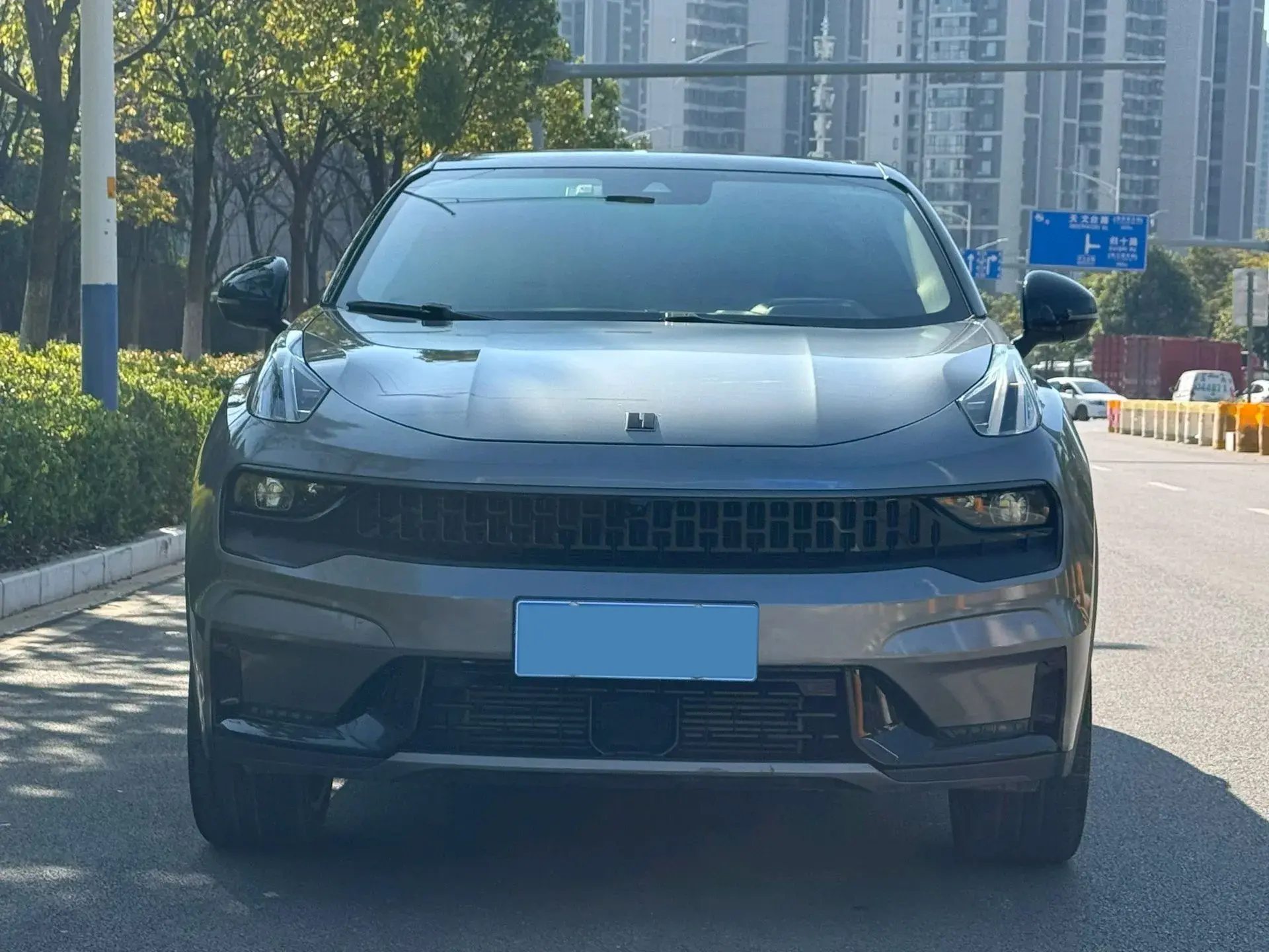 2020 LYNK&CO 05 thumbnail 2