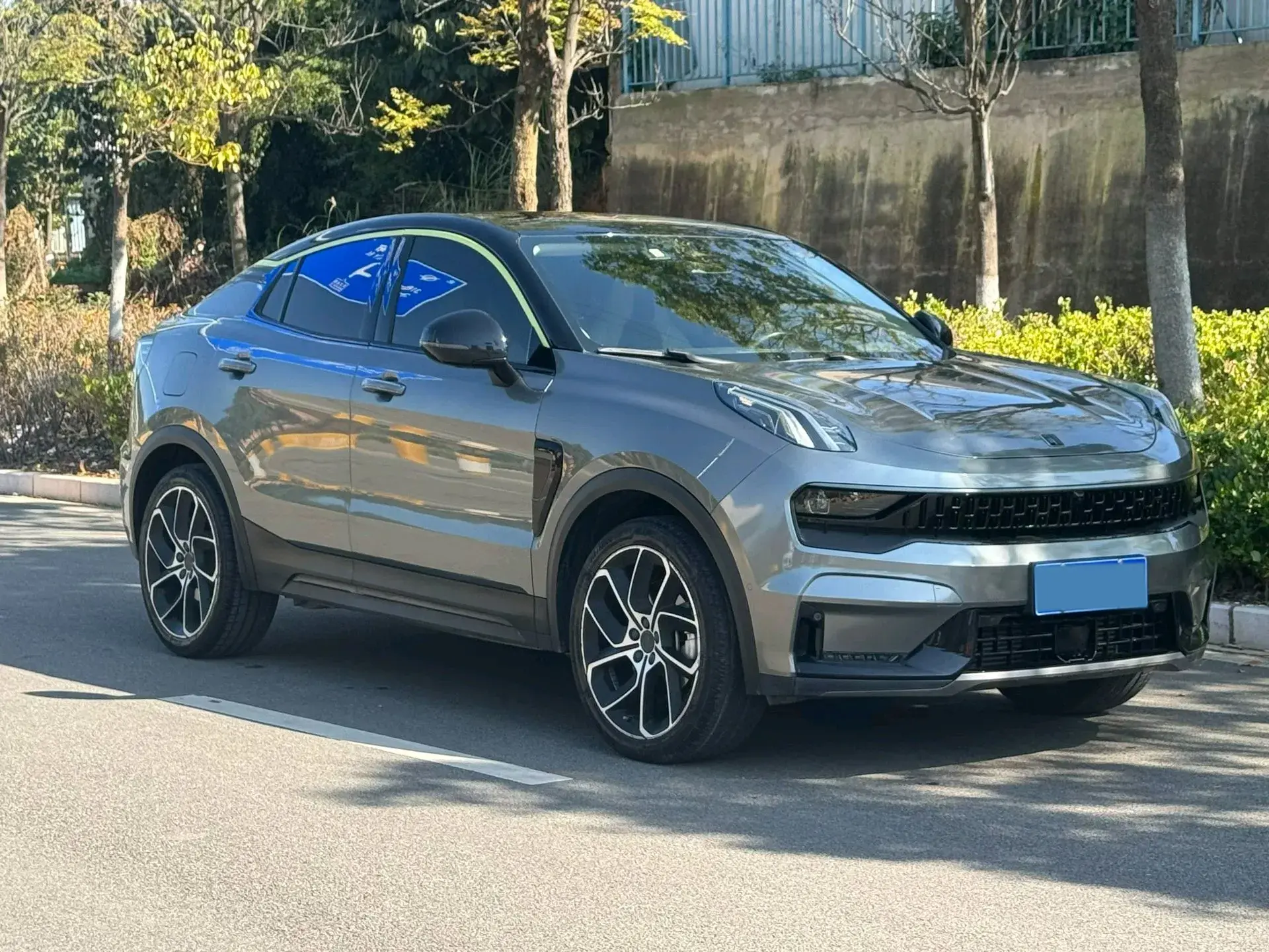 2020 LYNK&CO 05 thumbnail 3