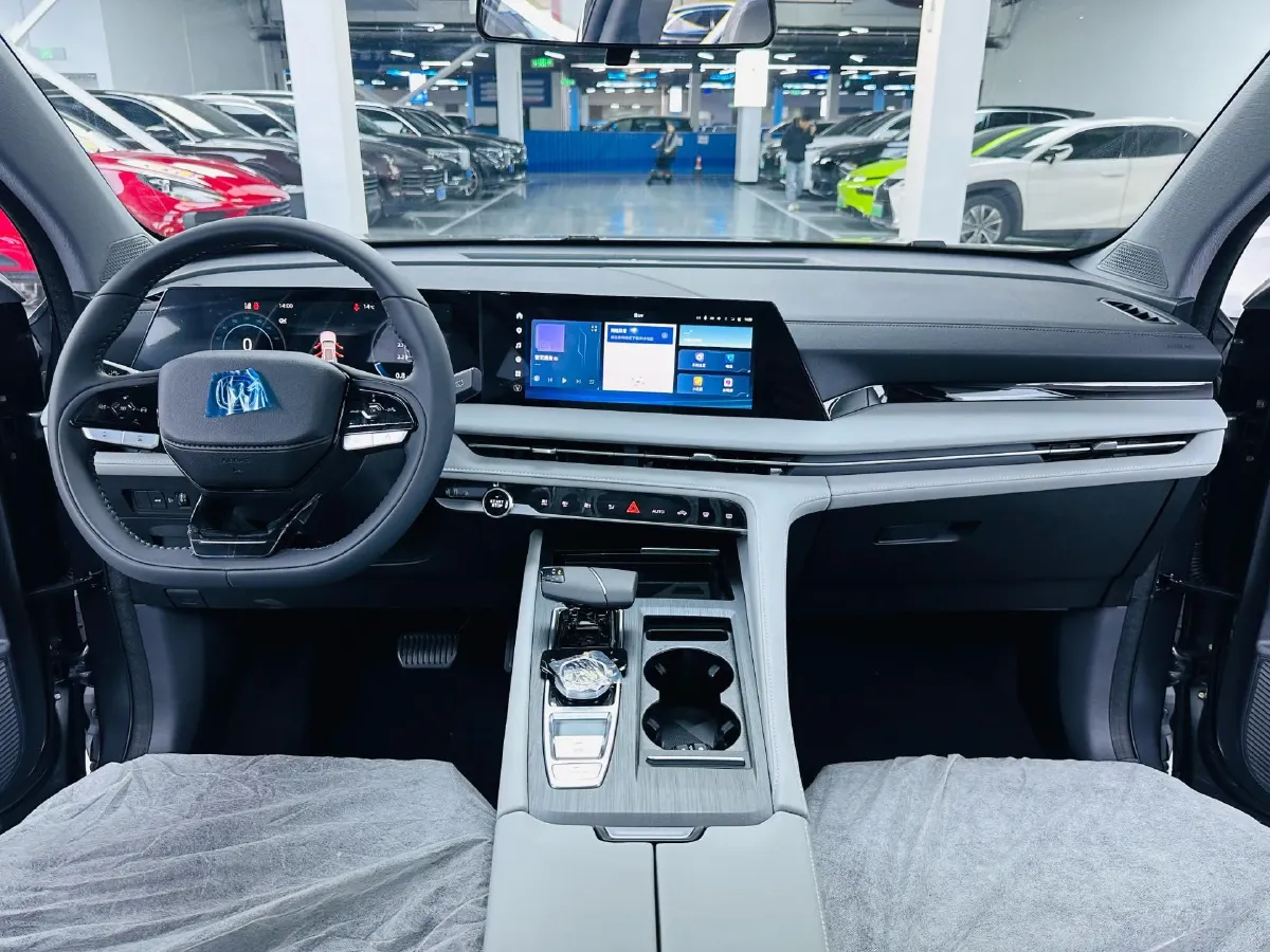 2024 ChangAn CS75 Plus 1.5T 188HP L4 8AT,autocango,china used car exporter,china ev exporter,chinese used car exporter,chinese used ev exporter